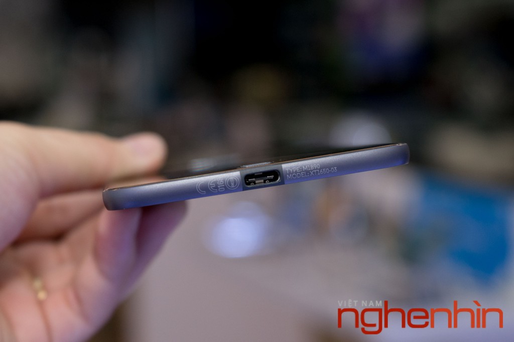 Xem kỹ smartphone Moto Z vừa lên kệ Việt giá 16 triệu ảnh 6