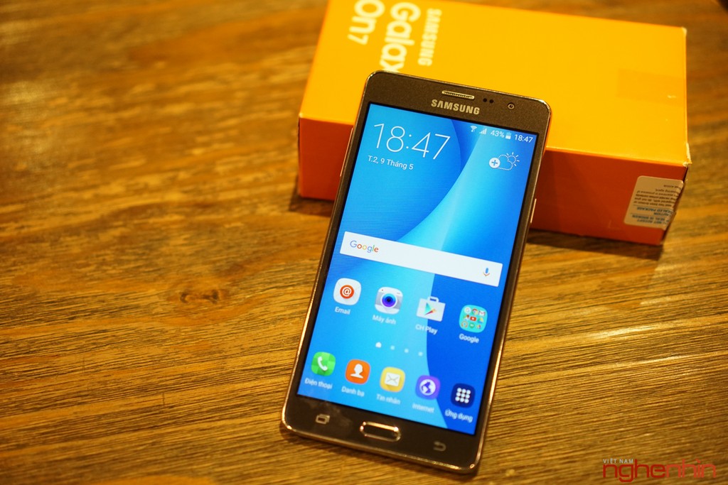 Khui hộp phablet Samsung Galaxy On7 giá 4 triệu ảnh 12