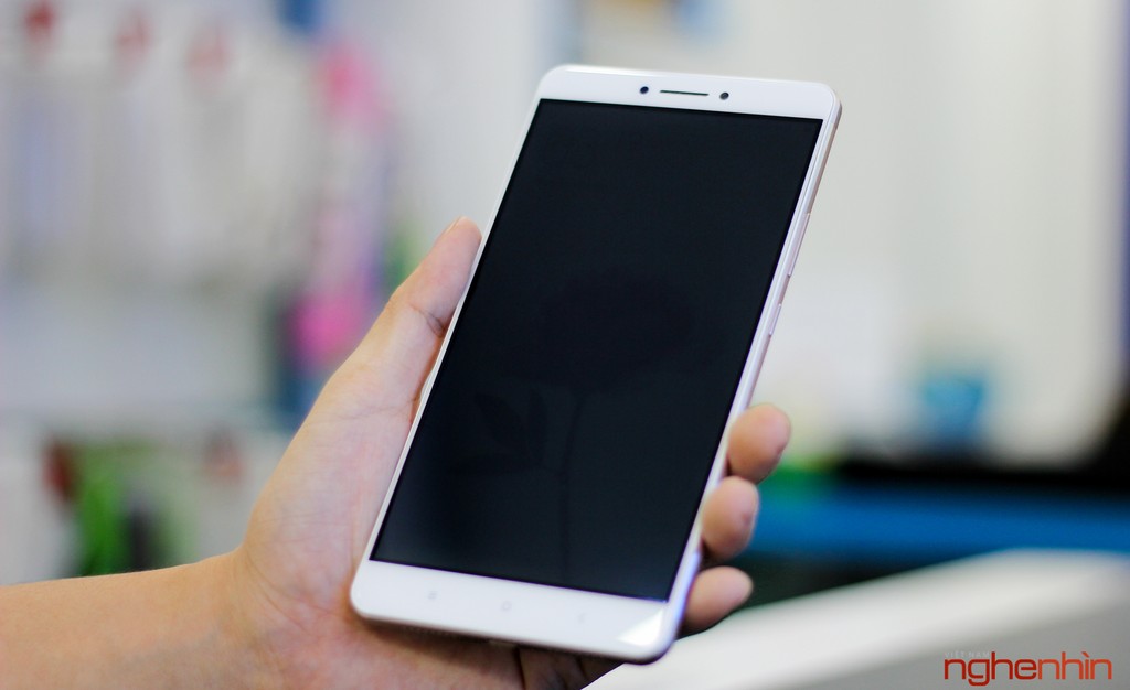 Trên tay phablet Xiaomi Mi Max đầu tiên tại Việt Nam, giá 5,9 triệu ảnh 12