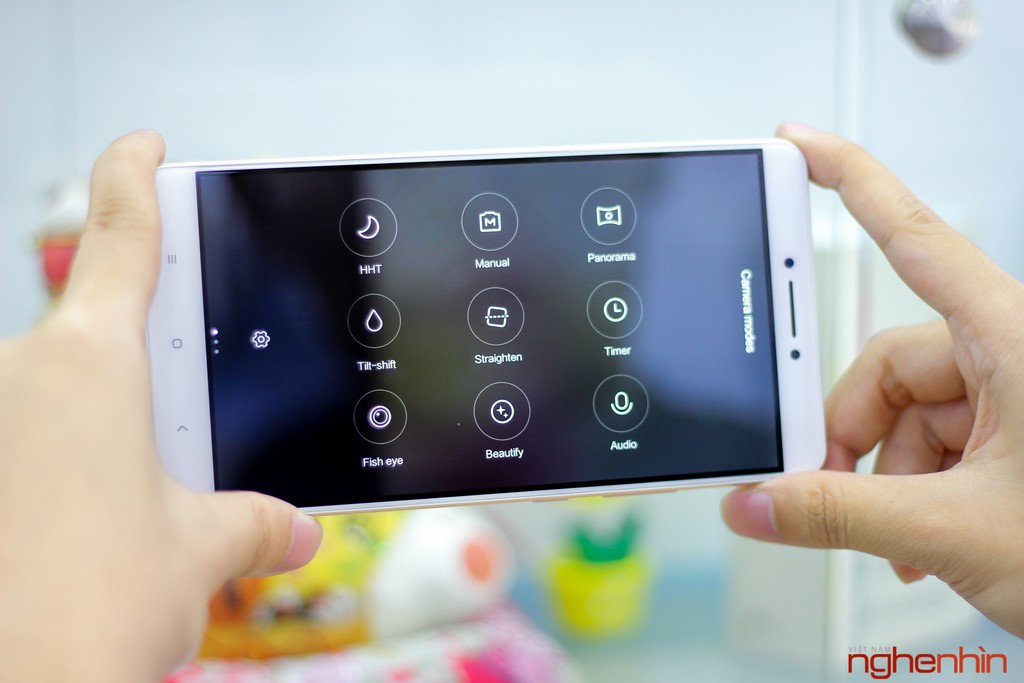 Trên tay phablet Xiaomi Mi Max đầu tiên tại Việt Nam, giá 5,9 triệu ảnh 17