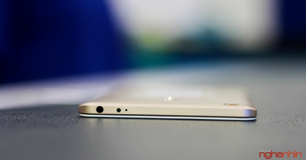 Trên tay phablet Xiaomi Mi Max đầu tiên tại Việt Nam, giá 5,9 triệu ảnh 8