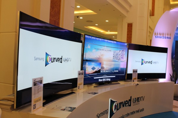 Sắp đặt nội thất với công nghệ thực tế ảo bằng TV cong Samsung ảnh 9