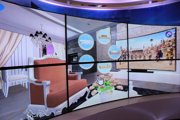 Sắp đặt nội thất với công nghệ thực tế ảo bằng TV cong Samsung ảnh 1