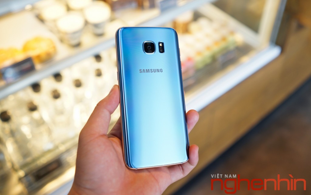 Chiêm ngưỡng Galaxy S7 edge xanh san hô sắp bán tại Việt Nam ảnh 8