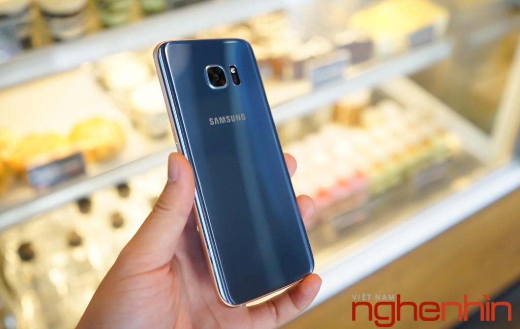 Chiêm ngưỡng Galaxy S7 edge xanh san hô sắp bán tại Việt Nam ảnh 9
