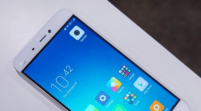 iPhone SE sắp có đối thủ giá rẻ từ Xiaomi  ảnh 1