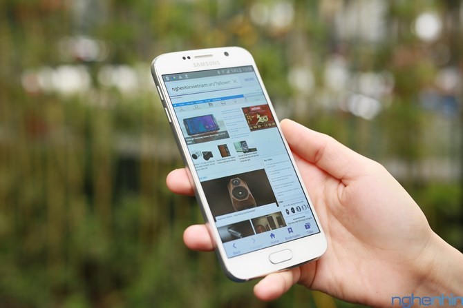 Samsung hoãn ra mắt Galaxy S6 tại Đông Nam Á vì Singapore quốc tang ảnh 1