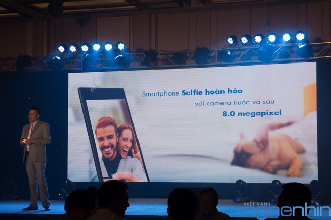 Philips ra mắt smartphone selfie S358 giá rẻ tại Việt Nam ảnh 3