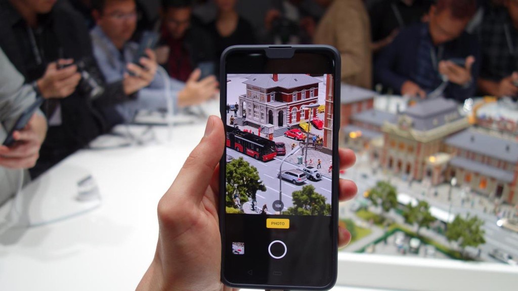 Oppo trình làng smartphone có camera zoom 10x và 5G tại MWC 2019 ảnh 1
