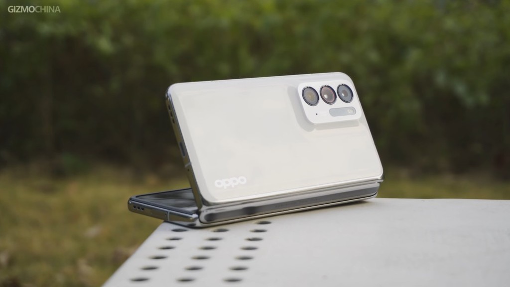 OPPO tiếp tục phát triển smartphone gập dọc như Galaxy Z Flip3 ảnh 1