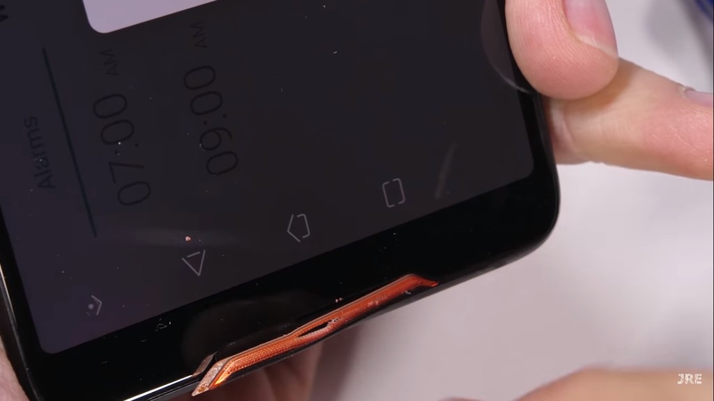 Thử độ bền Asus ROG Phone: tạm ổn ảnh 4