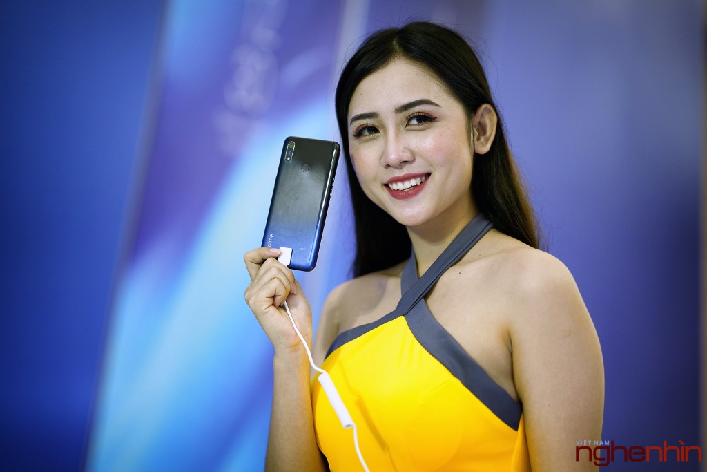 Realme 3 ra mắt thị trường Việt giá chỉ từ 3,99 triệu đồng ảnh 2
