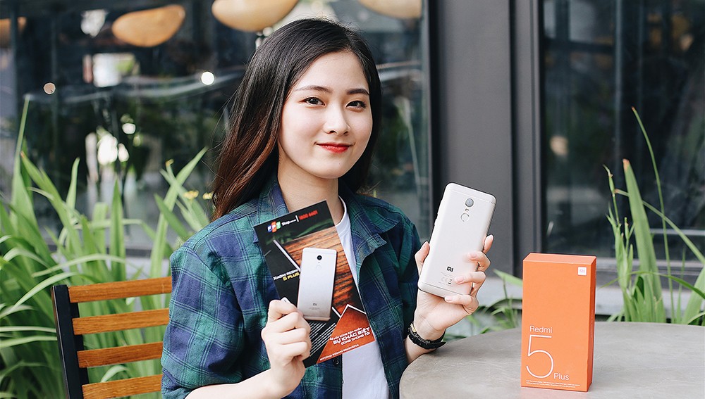 Mua điện thoại Xiaomi chính hãng được nhận bảo hành đặc biệt ảnh 1