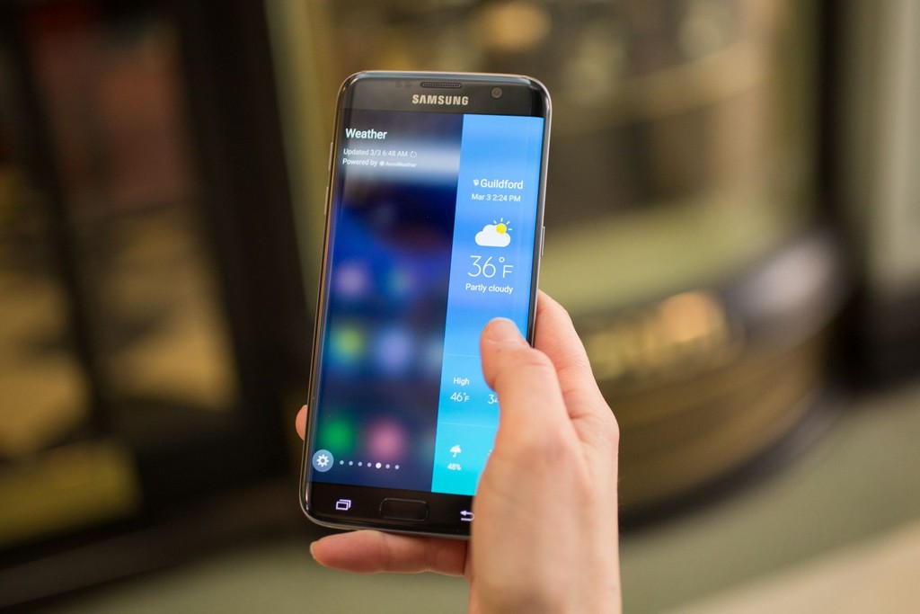 Galaxy S7 edge bán chạy nhất nửa đầu năm 2016 ảnh 1