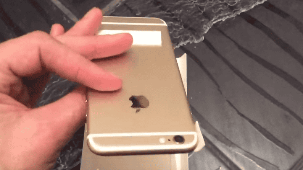 Video trên tay đầu tiên của iPhone 2016 bản 4 inch ảnh 4