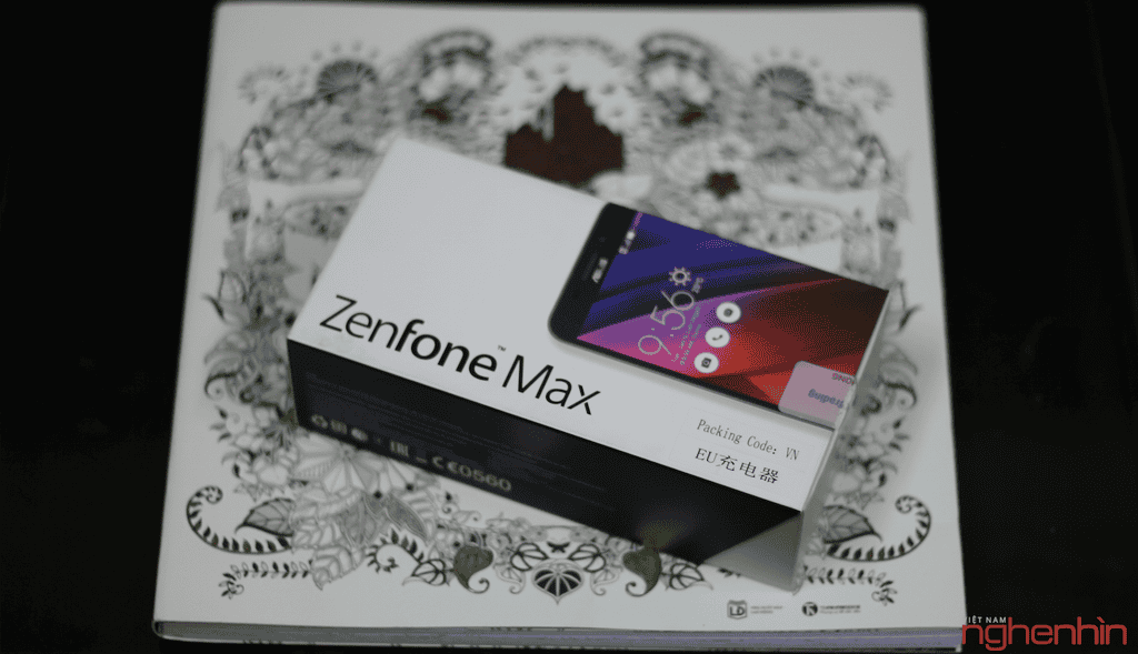 Khui hộp smartphone pin khủng Asus Zenfone Max ảnh 2