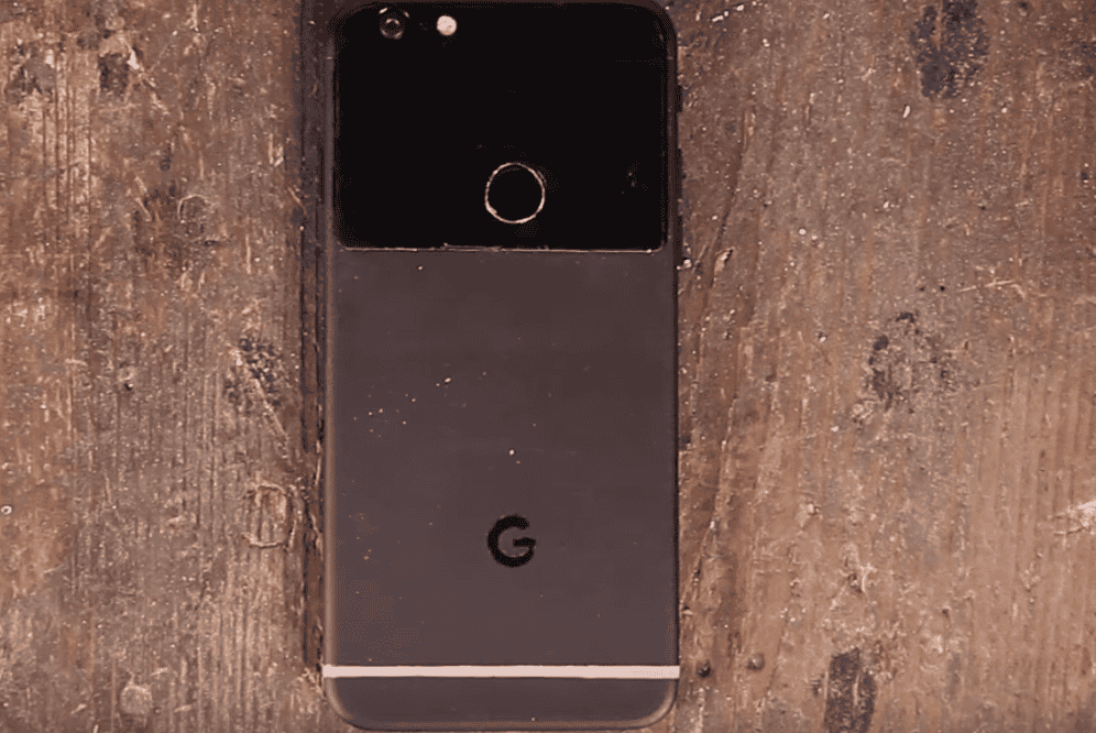 Video Google bỏ 30 phút tạo ra Pixel từ iPhone 7 ảnh 1