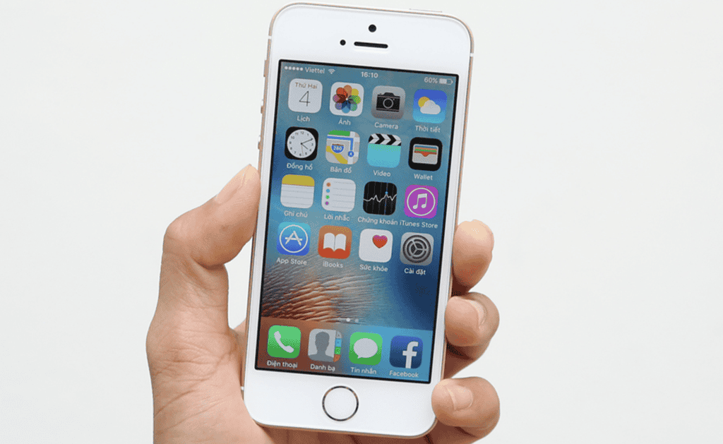 iPhone SE giảm giá sốc 3 triệu đồng đón iPhone 7 ảnh 1