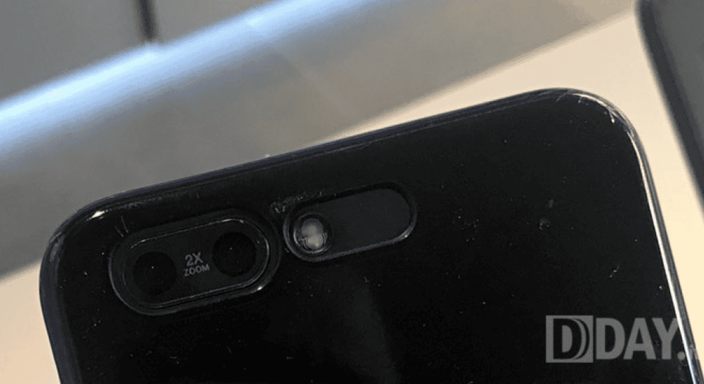 Asus Zenfone 4 Pro lần đầu lộ ảnh thực tế  ảnh 1