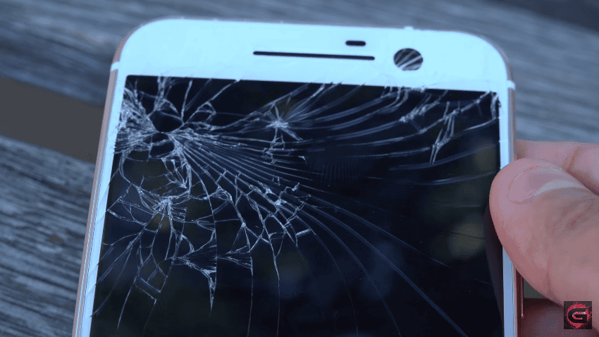 HTC 10 “bị thương nặng” khi ngã từ độ cao 1m ảnh 1