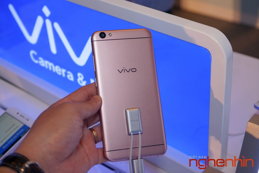 Bộ ảnh Vivo V5 giá 6 triệu, camera selfie 20MP ảnh 3