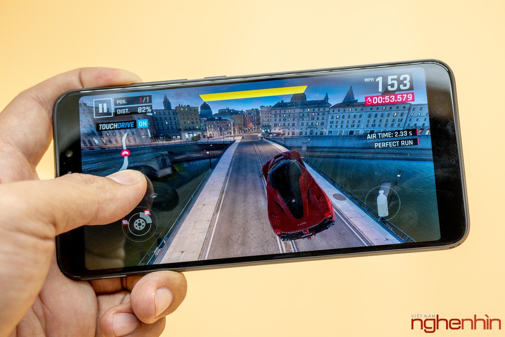 Đánh giá Xiaomi Mi A2: cấu hình mạnh để chiến game, camera nhiều nâng cấp ảnh 16