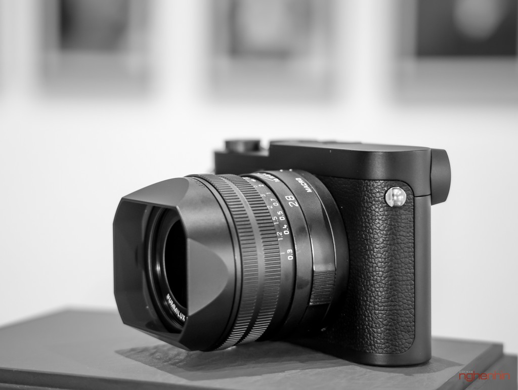 Khui hộp Leica Q2 Monochrom tại Việt Nam giá 155 triệu  ảnh 9