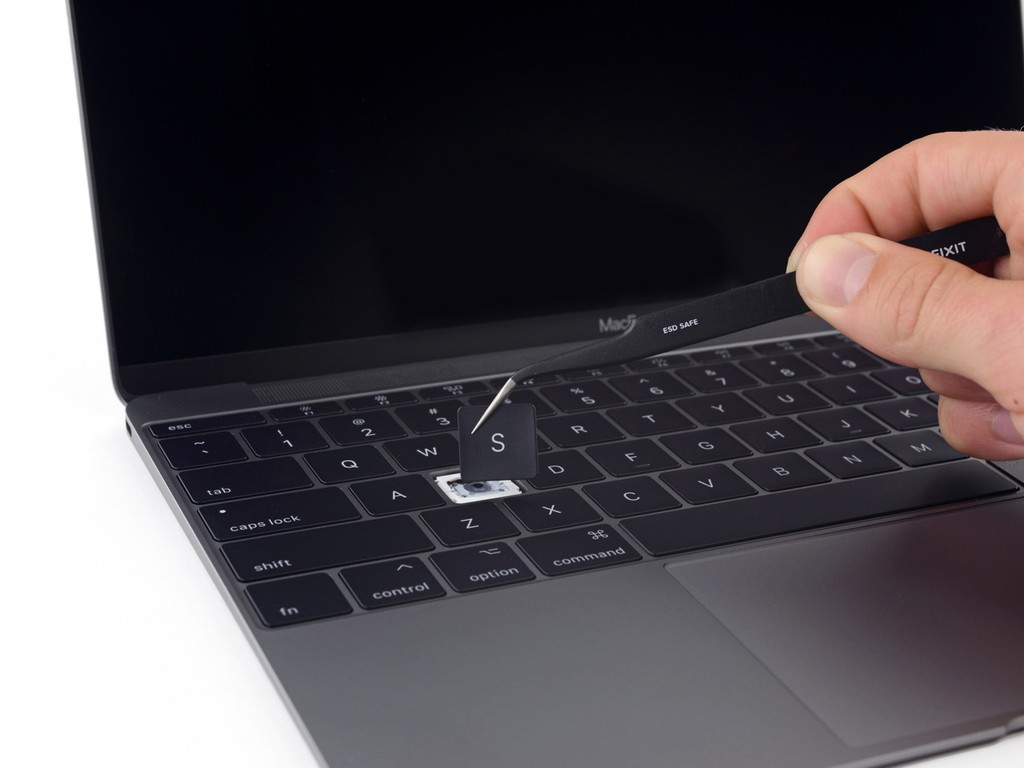 Bàn phím cánh bướm trên MacBook Pro dễ hỏng gấp đôi so với kiểu cũ ảnh 1