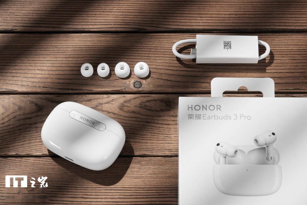 [MWC 2022] Tai nghe Honor Earbuds 3 Pro vừa ra mắt có thể theo dõi nhiệt độ cơ thể ảnh 9