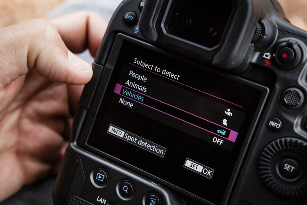 Editors’ Choice 2021: Canon EOS R3 “Máy ảnh mirroless của năm”  ảnh 5