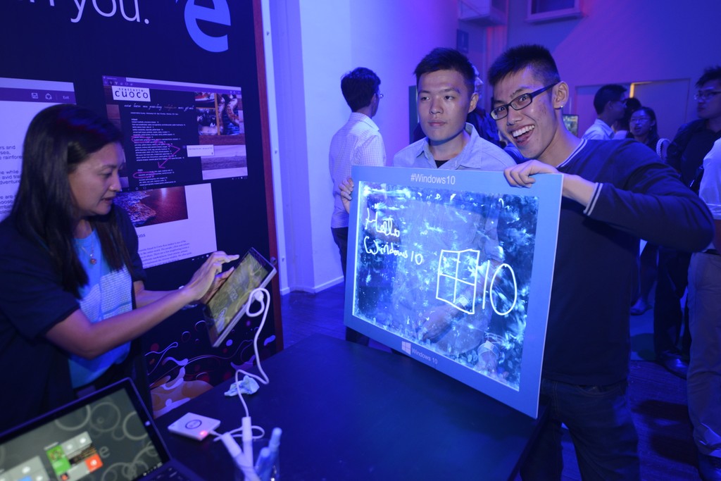 Microsoft Việt Nam đổ tiền hút người dùng 'thử' Windows 10 ảnh 1