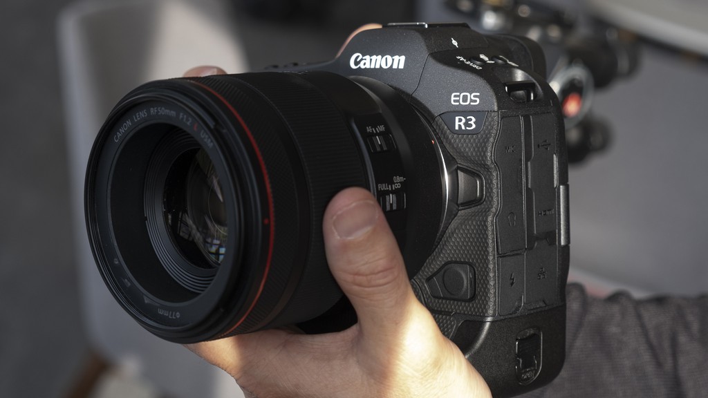 Định nghĩa lại khái niệm tốc độ và hiệu suất với chiếc máy ảnh EOS R3 mới nhất ảnh 3
