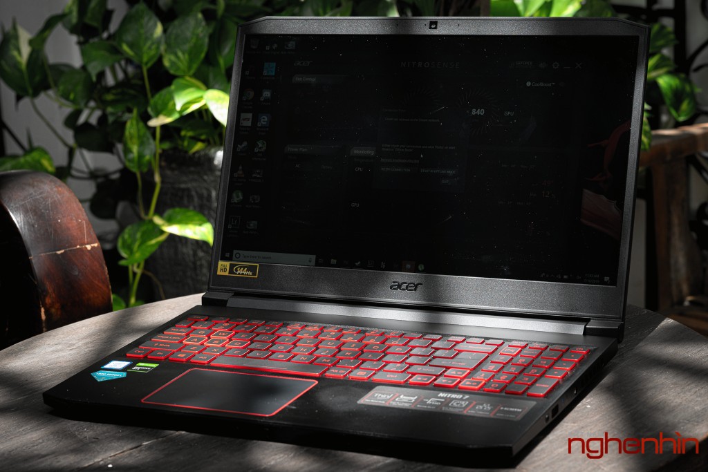 Cận cảnh laptop gaming Acer Nitro 7 phiên bản 2019 tại Việt Nam giá 35 triệu ảnh 4