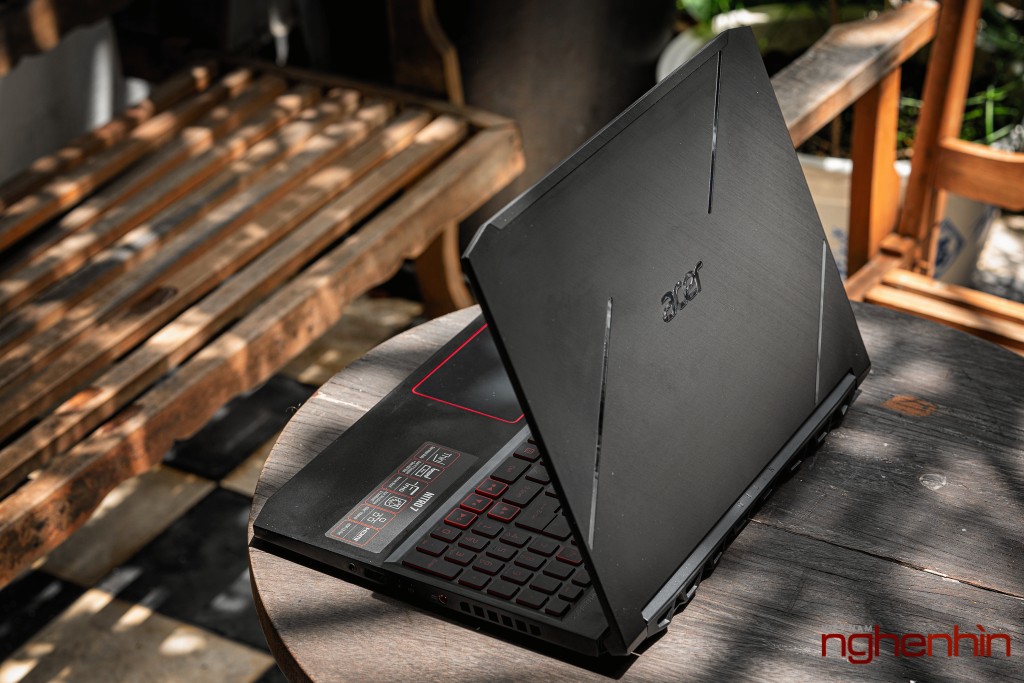 Cận cảnh laptop gaming Acer Nitro 7 phiên bản 2019 tại Việt Nam giá 35 triệu ảnh 8