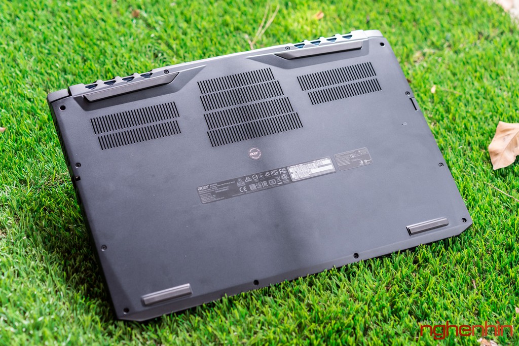 Trên tay Acer Predator Triton 700: gaming laptop chuẩn Max-Q, giá 90 triệu ảnh 2