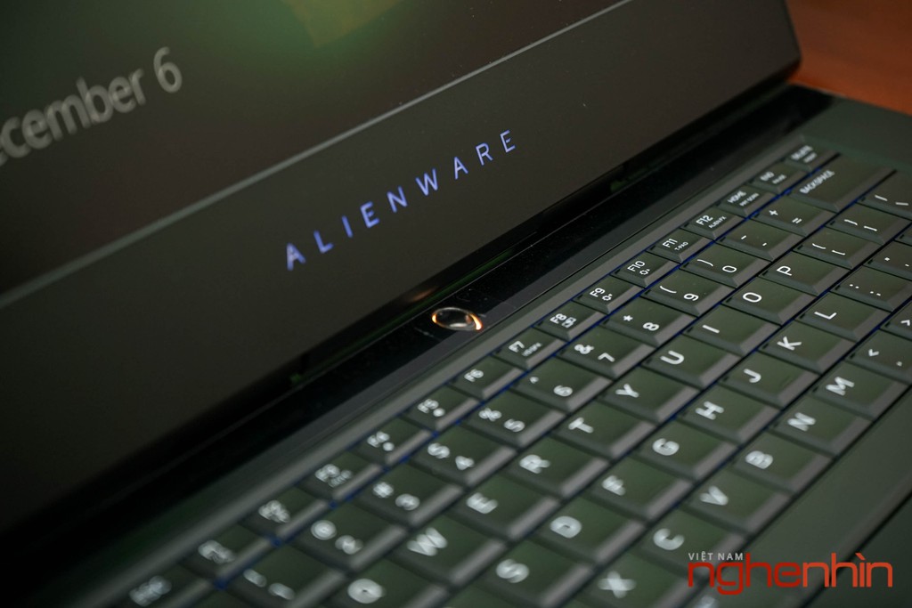 Cận cảnh Gaming Laptop Alienware 15 R3 2017 ảnh 9