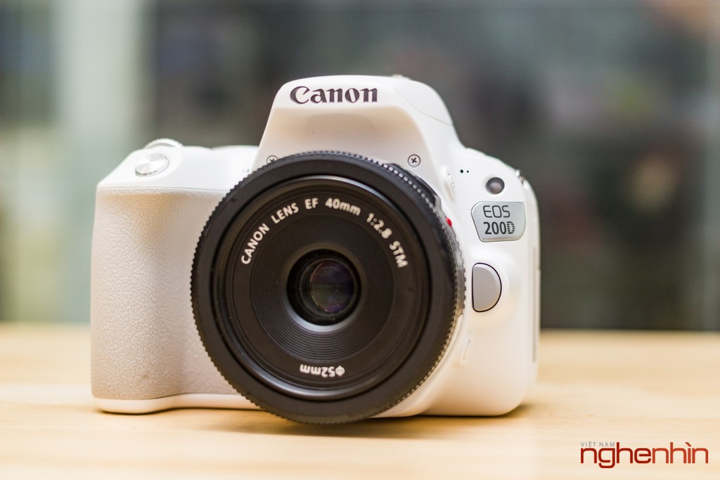 Xem kỹ và nhận xét nhanh về Canon 200D: vượt xa 100D! ảnh 2