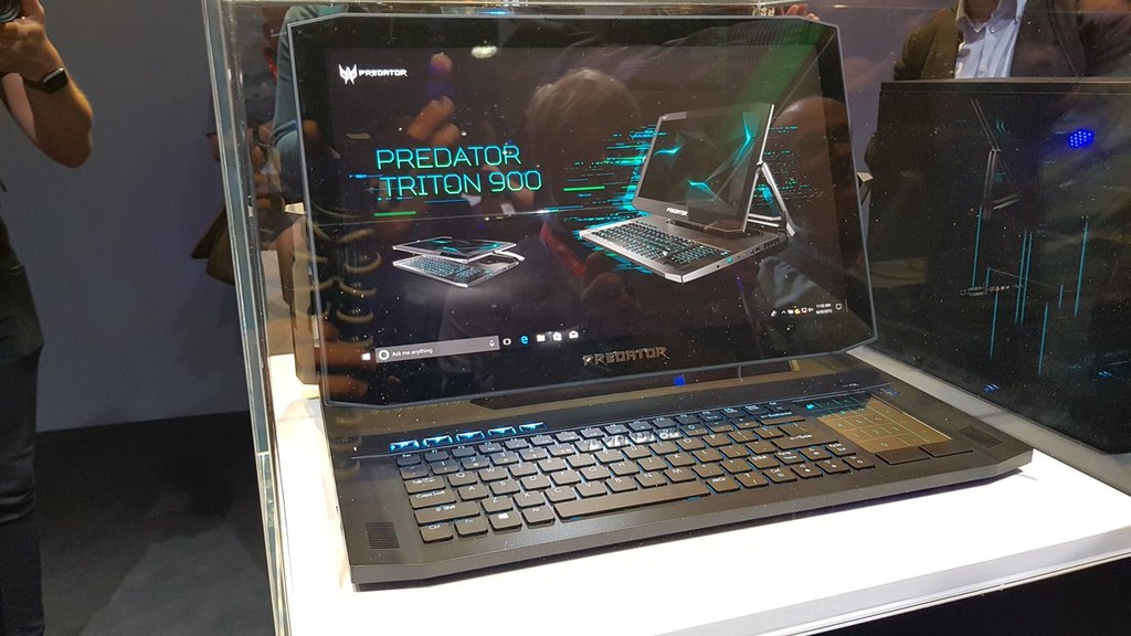 Acer ra mắt Predator Triton 900: gaming laptop xoay lật tiện lợi ảnh 3