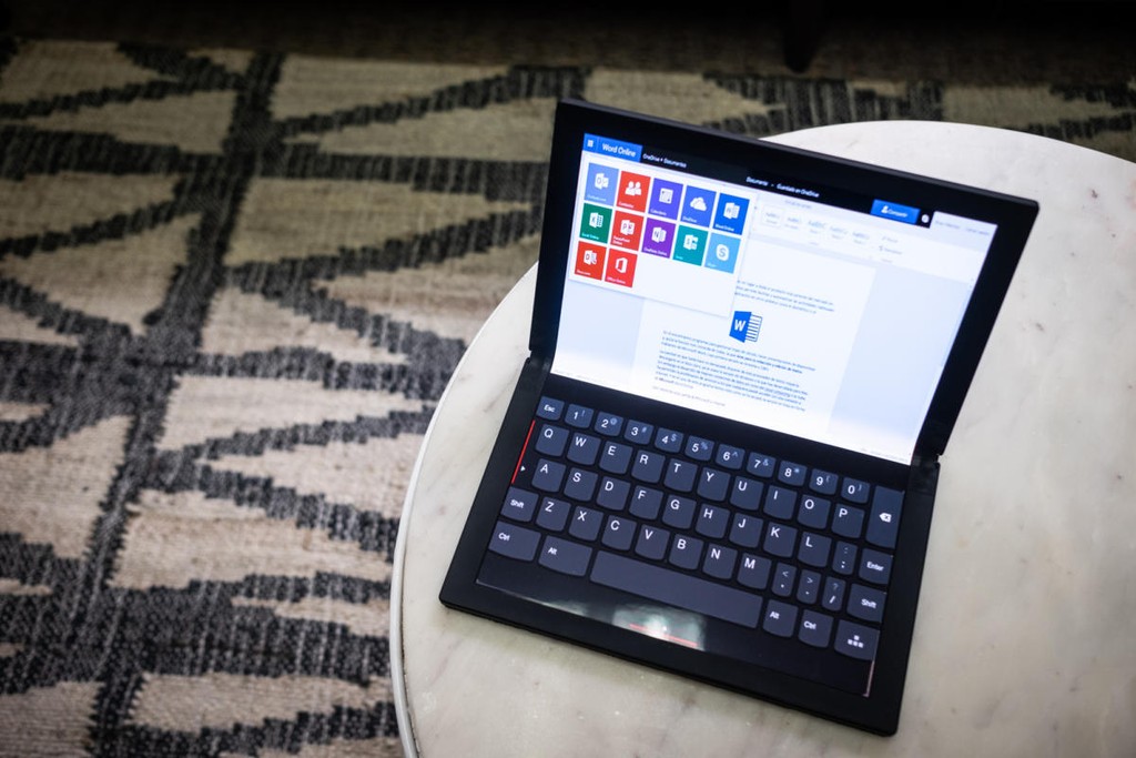 Lenovo ThinkPad X1 Fold: laptop màn hình gập, giá 2.499 USD ảnh 2