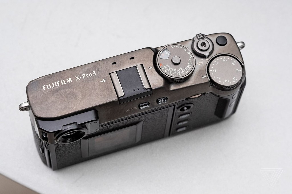 Ra mắt Fujifilm X-Pro3: thiết kế không thể hoài cổ hơn, giá 1800 USD ảnh 4