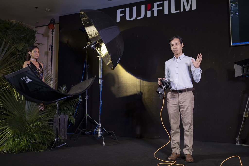 Fujifilm Việt Nam ra mắt máy ảnh mirrorless GFX 50R: kiểu dáng rangefinder, cảm biến medium format, giá 109 triệu đồng ảnh 2