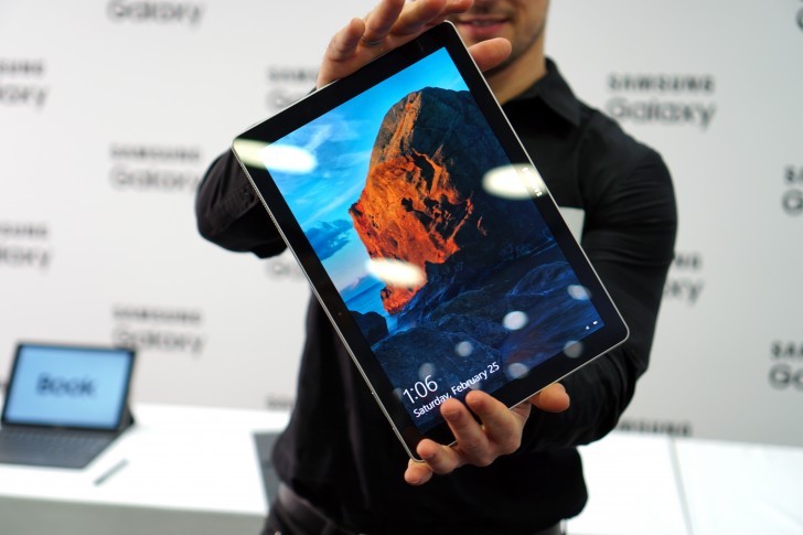 Samsung công bố tablet lai Galaxy Book tại MWC 2017 ảnh 7