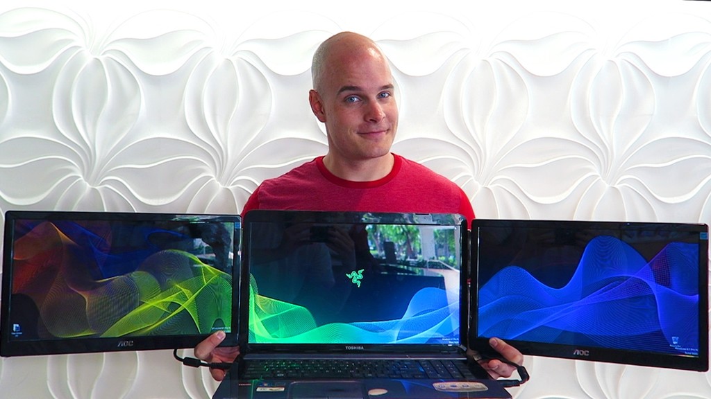 Chế siêu laptop Razer 3 màn hình chỉ với 300USD ảnh 1