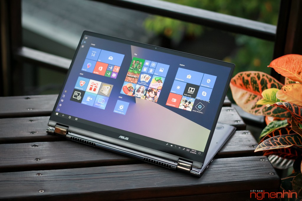 Asus ra mắt laptop xoay gập ZenBook Flip 2018: mỏng, gọn hơn và mạnh hơn ảnh 2