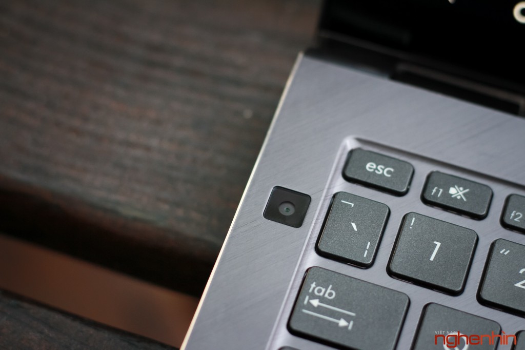 Asus ra mắt laptop xoay gập ZenBook Flip 2018: mỏng, gọn hơn và mạnh hơn ảnh 6