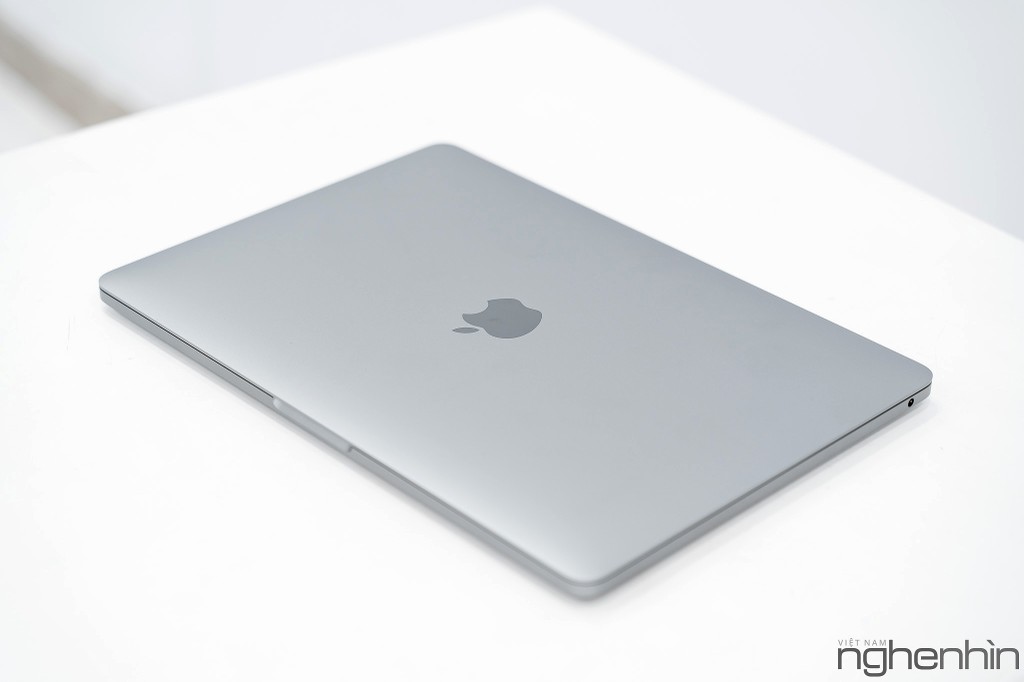 Trên tay Macbook Pro 2020 13 inch tại Việt Nam, giá hơn 41 triệu! ảnh 1