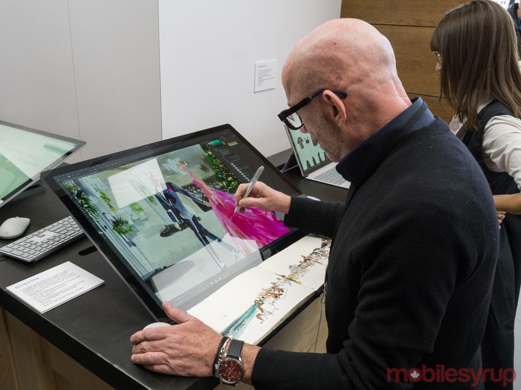 Quý IV/2016 Microsoft bán 30.000 chiếc Surface Studio ảnh 2