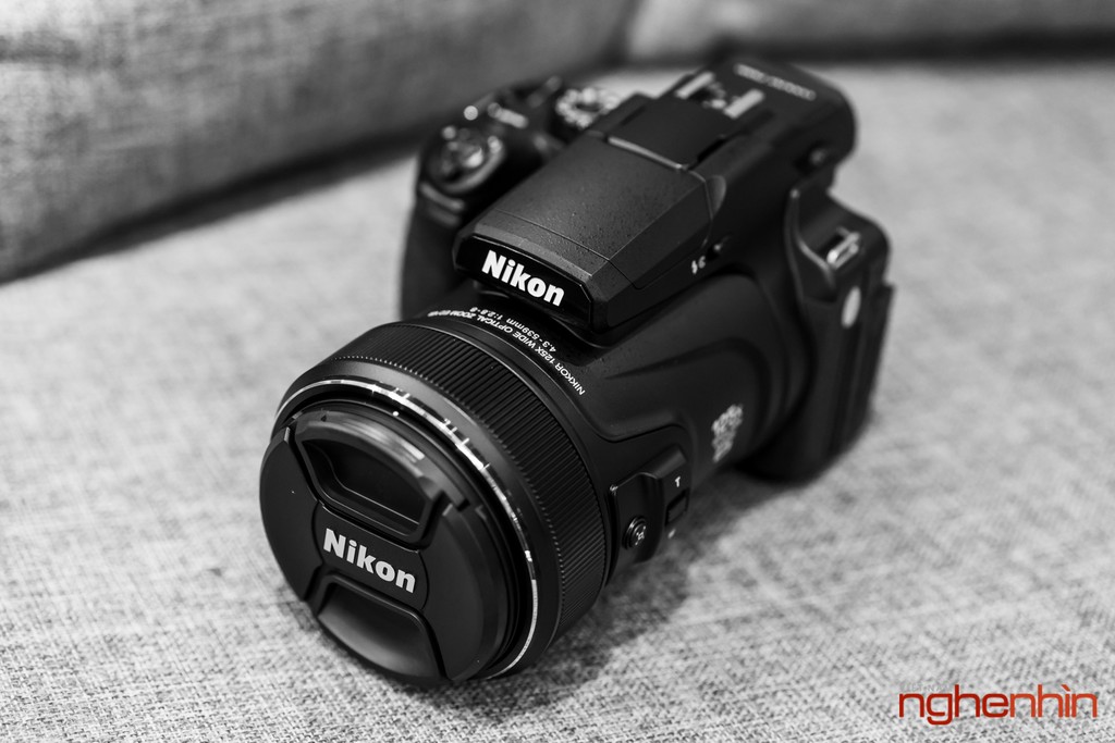 Mở hộp máy ảnh siêu zoom Nikon Coolpix P1000: dải zoom 24-3000mm, quay phim 4K ảnh 1
