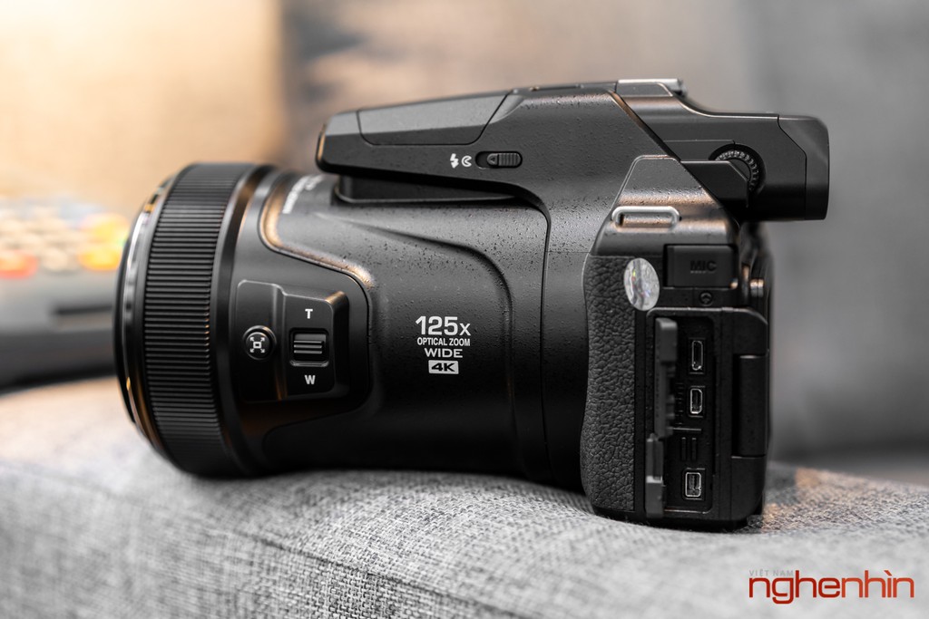 Mở hộp máy ảnh siêu zoom Nikon Coolpix P1000: dải zoom 24-3000mm, quay phim 4K ảnh 9