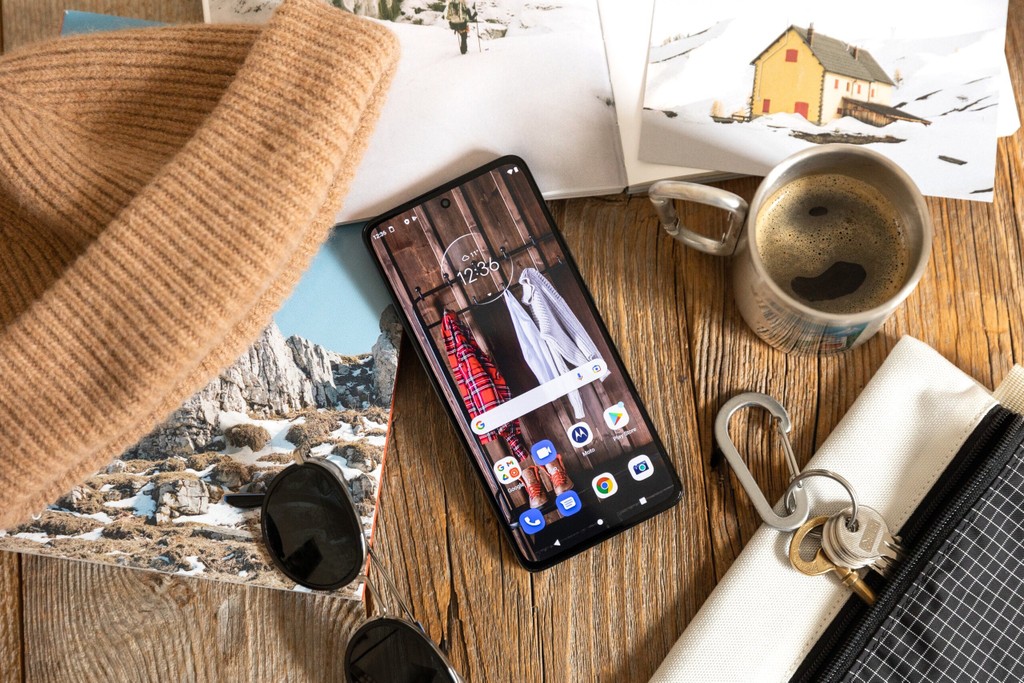 Motorola Edge 30 ra mắt: smartphone 5G mỏng nhất thế giới ảnh 2